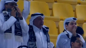 Stadionom odjekuje "Xavi napolje"