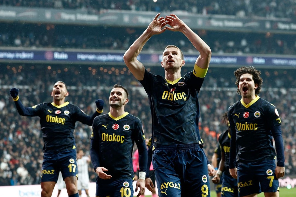 Dzeko kicks off Süper Lig with brace as Fenerbahçe slam Gaziantep