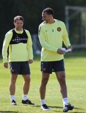 Tottenham želi Owena i Ferdinanda