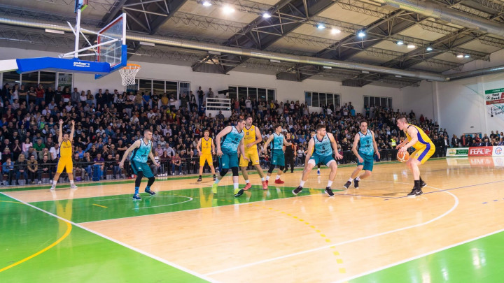 Košarka euforija trese Donji Vakuf: Da li će Čelik pasti u grotlu Promo Arene?