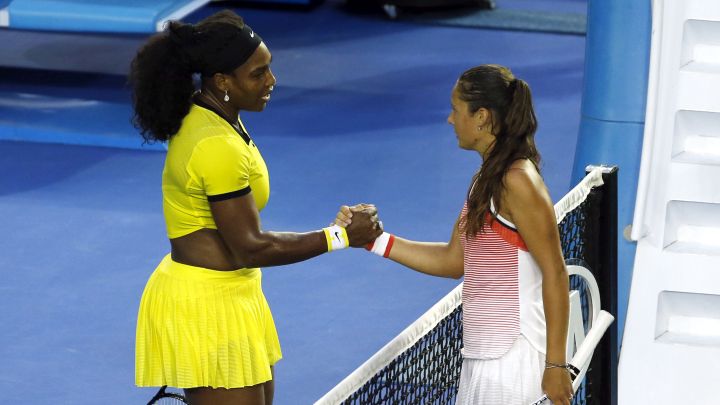 Serena i Sharapova prošle u četvrto kolo