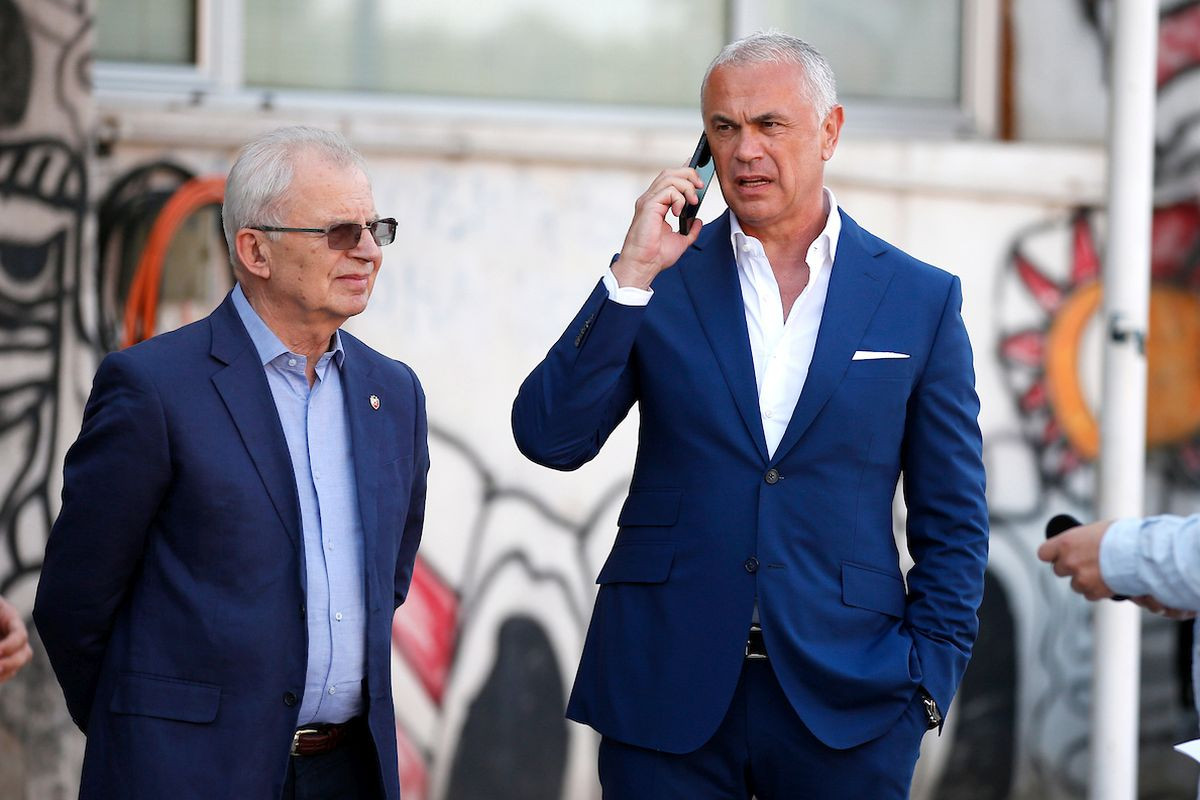 Crvena zvezda postavila cijenu za Andriju Maksimovića: Cifra je ogromna! Crvena zvezda postavila cijenu za Andriju Maksimovića: Cifra je ogromna!