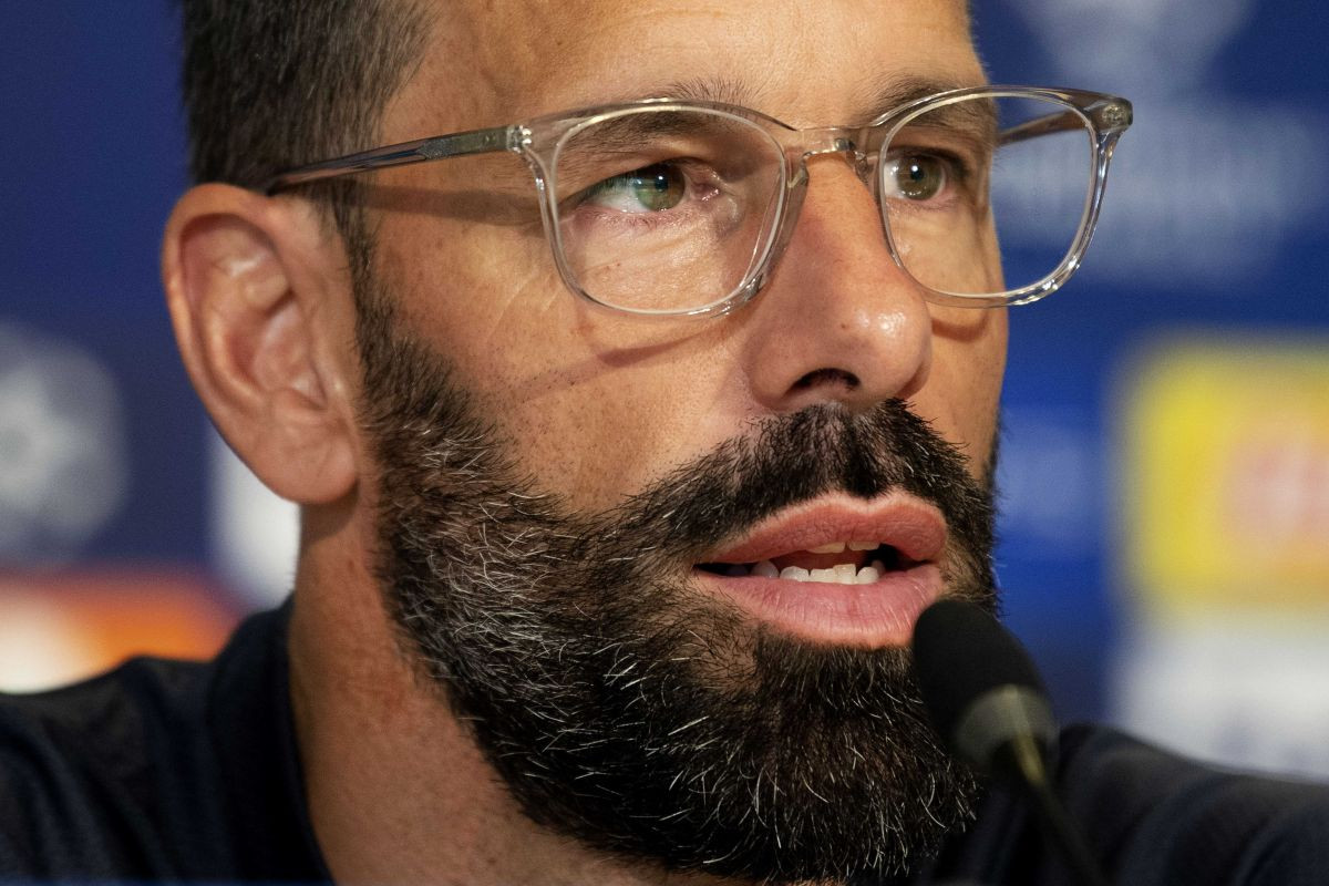 Izjava Amorima bila je kao nož u srce za Van Nistelrooyja, igrači Uniteda odmah napravili pobunu Izjava Amorima bila je kao nož u srce za Van Nistelrooyja, igrači Uniteda odmah napravili pobunu