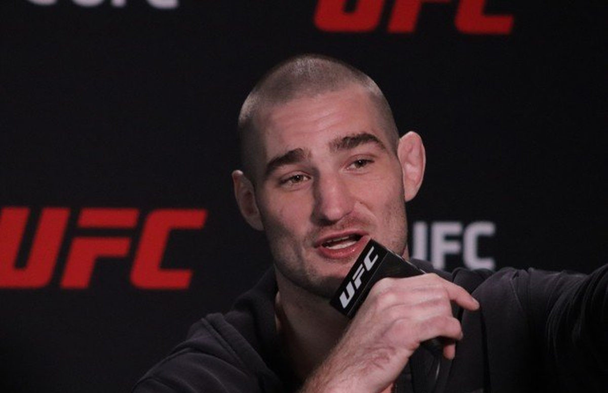Američki MMA borac Ukrajincima: Predajte se Rusima, ne želite valjda biti Afganistan? Američki MMA borac Ukrajincima: Predajte se Rusima, ne želite valjda biti Afganistan?