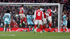 Arsenal sutra može postati prvak Engleske
