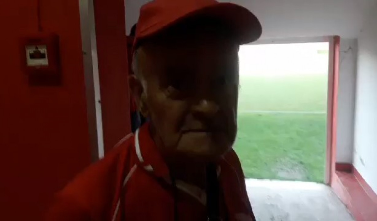 Stariji navijač FK Velež ukratko objasnio šta se danas njegovom timu desilo protiv NK Čelik