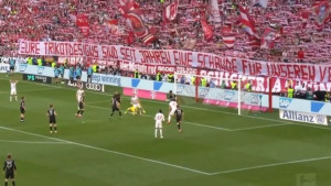 Bayern slavi titulu, a navijači poručuju: "Sramotite nas godinama"