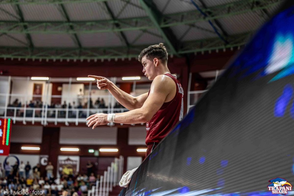 Od čega je ovaj momak: Amar Alibegović sa double-double učinkom odveo Trapani do pobjede! Od čega je ovaj momak: Amar Alibegović sa double-double učinkom odveo Trapani do pobjede!