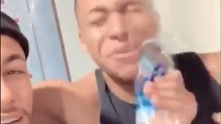 Mbappe nasjeo na Neymarov trik i ostao mokar