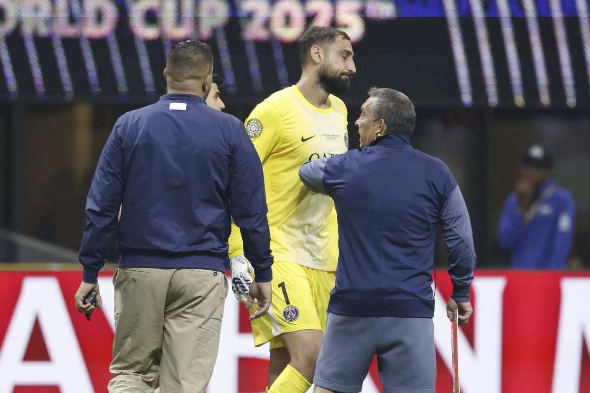 Donnarumma na poluvremenu došao u svlačionicu Bayerna, pa shvatio da je bolje da to nije uradio Donnarumma na poluvremenu došao u svlačionicu Bayerna, pa shvatio da je bolje da to nije uradio