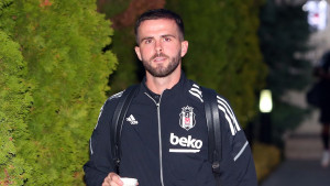 Trener Bešiktaša razočarao navijače zbog Miralema Pjanića