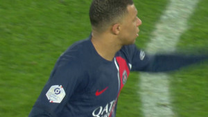 U 65. minuti meča PSG - Rennes Mbappe je shvatio da u Parizu više nema šta da traži