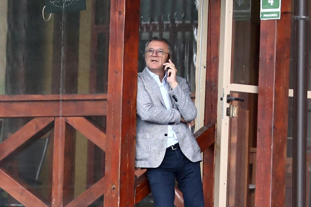 Heroj Dinama nakon godina šutnje ispričao šta je Mamić napravio za njega: "Nazvao me i rekao da..." Heroj Dinama nakon godina šutnje ispričao šta je Mamić napravio za njega: "Nazvao me i rekao da..."