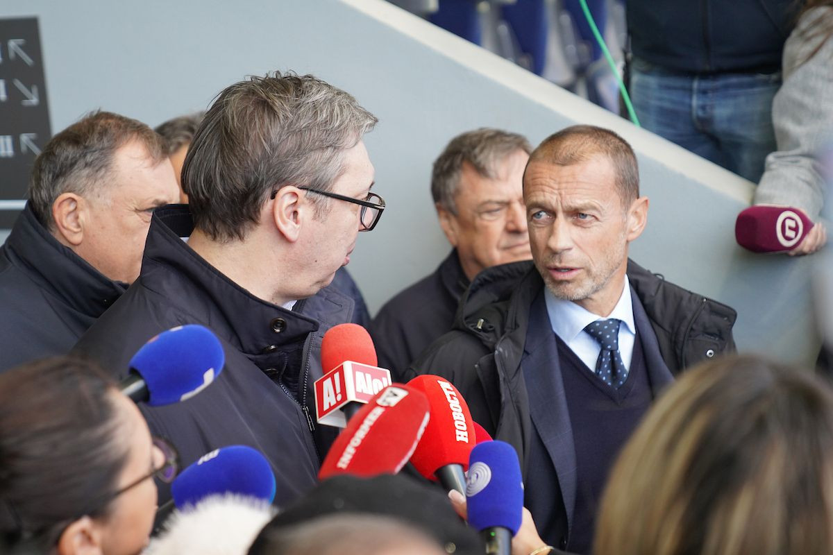 UEFA zadala snažan udarac Srbiji, Čeferin blokirao veliki Vučićev plan: "Bit će kako ja kažem" UEFA zadala snažan udarac Srbiji, Čeferin blokirao veliki Vučićev plan: "Bit će kako ja kažem"
