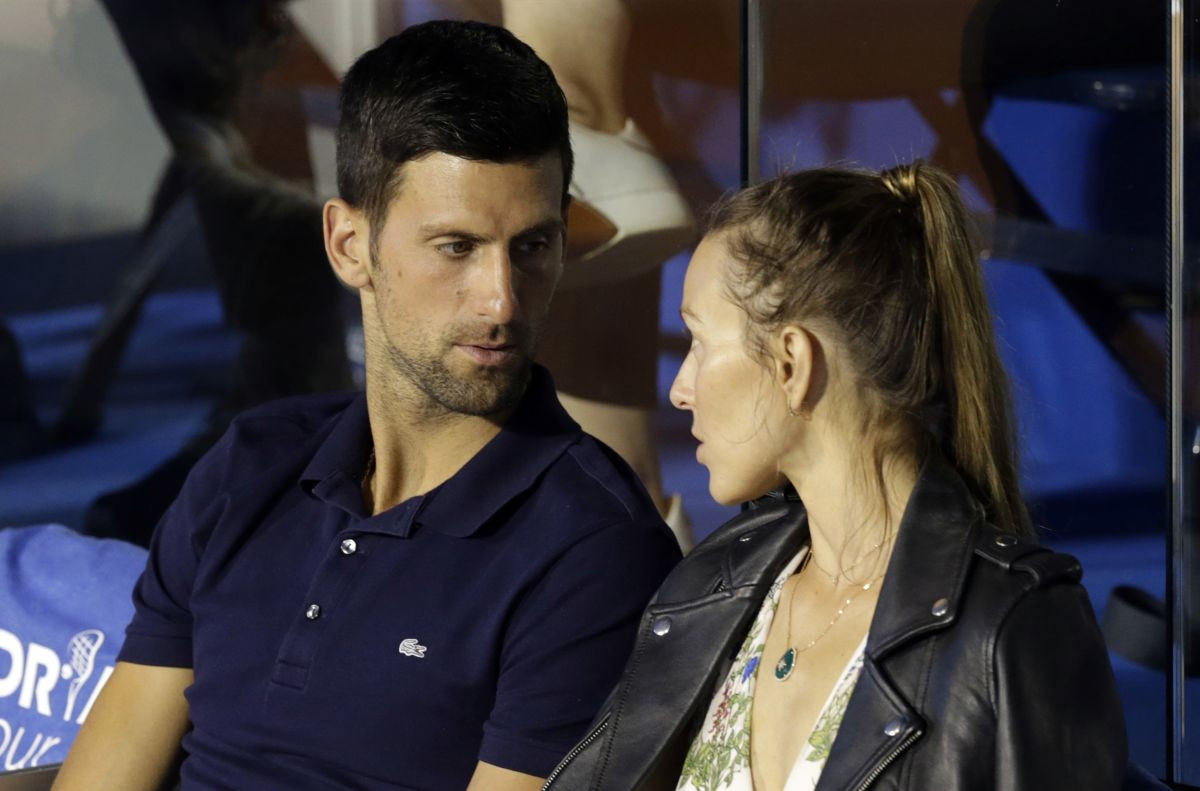 Svi su se pitali gdje je jučer bila Jelena Đoković, a Novak je prekinuo šutnju i sve objasnio