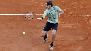 Tsitsipas "pomeo" Zvereva za finale Monte Carla
