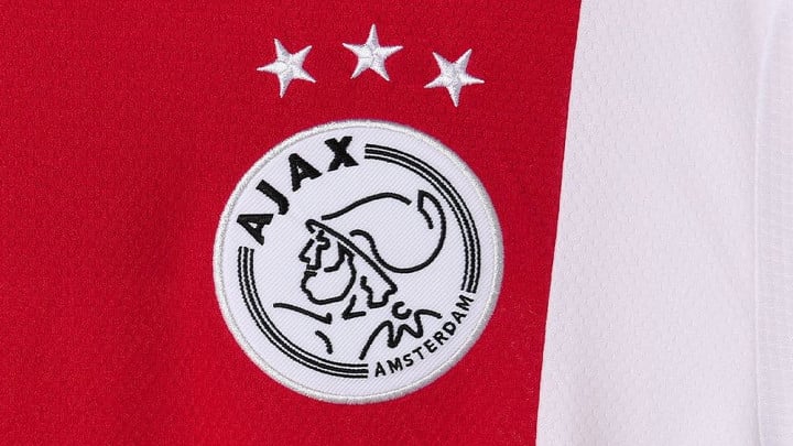Ajax dan nakon ispadanja iz Lige prvaka predstavio nove dresove