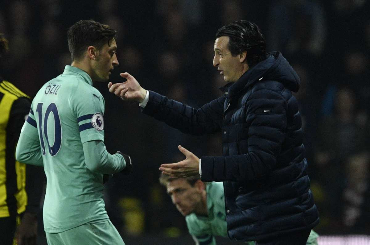 Emery: Igrači nisu htjeli da Ozil bude kapiten