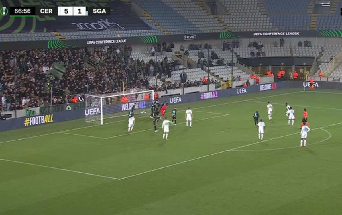 Gol koji se u fudbalu rijetko viđa: Ekipa bh. trenera večeras je glavna tema u Evropi Gol koji se u fudbalu rijetko viđa: Ekipa bh. trenera večeras je glavna tema u Evropi