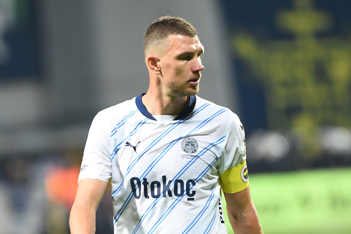 Edin Džeko strijelac u pobjedi Fenera, ali sve je zasjenila poruka koju je poslao sudiji! Edin Džeko strijelac u pobjedi Fenera, ali sve je zasjenila poruka koju je poslao sudiji!