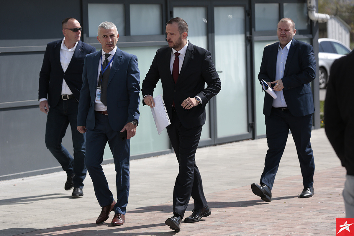 NS Tuzlanskog kantona se zahvalio Zeljkoviću i saradnicima na podršci u vođenju izbornog procesa NS Tuzlanskog kantona se zahvalio Zeljkoviću i saradnicima na podršci u vođenju izbornog procesa