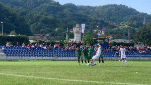Simm Bau ubjedljiv, Bratstvo lagano sa Orašjem, remi na Piroti