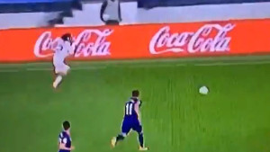 Isco u epizodi "Borba sa samim sobom": Zvijezda Reala i komični trk za loptom 