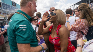 Serena Williams se vratila, ali svi raspravljaju o misterioznim detaljima na njenom licu