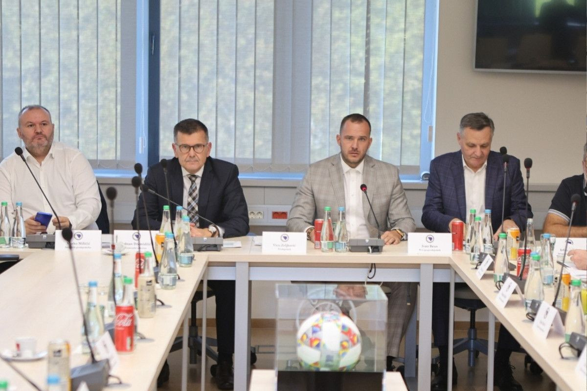 Fudbalski izbori u Neumu: Durić "preokrenuo", Zeljković i Beus sigurni Fudbalski izbori u Neumu: Durić "preokrenuo", Zeljković i Beus sigurni