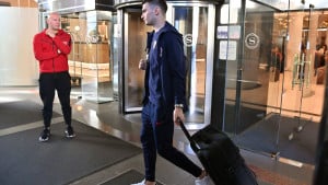 'Otpisani' Dominik Livaković se pojavio na utakmici i šokirao Turke