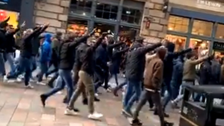 Nacistički pozdravi u centru Glasgowa