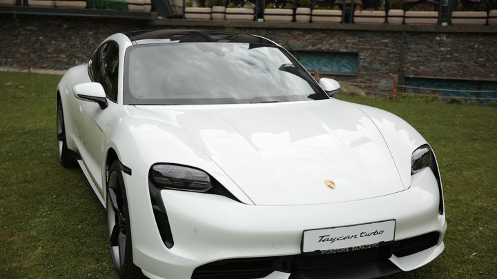 Prvi električni Porsche stigao u BiH