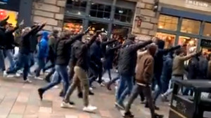 Nacistički pozdravi u centru Glasgowa