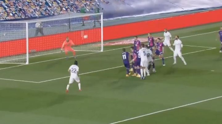 Luka Jović ne vjeruje šta mu je golman odbrani, ali o promašaju Casemira će se danima pričati