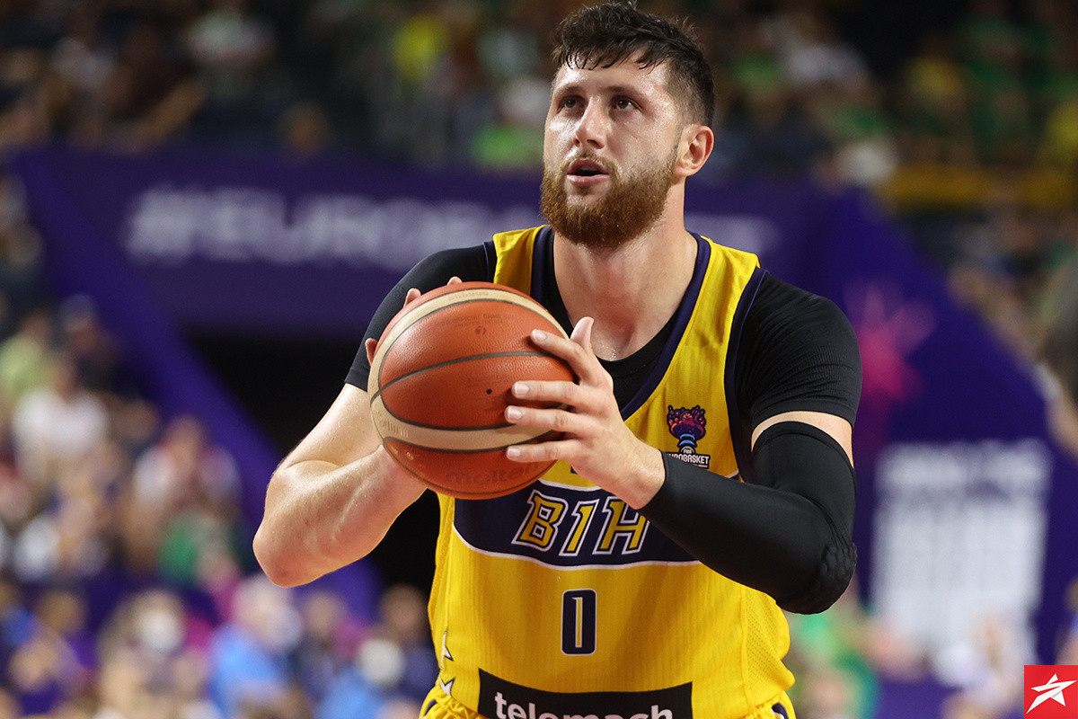 Jusuf Nurkić najavio Eurobasket - U španskim medijima "prozvao" Košarkaški savez BiH Jusuf Nurkić najavio Eurobasket - U španskim medijima "prozvao" Košarkaški savez BiH