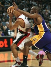 Wade slomio Bullse, Roy Lakerse