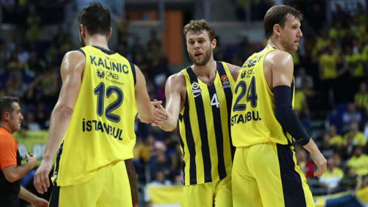 Fenerbahče razbio rivala sa 76 razlike!