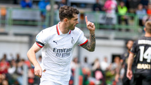 Pulišić i Gimenez donijeli pobjedu Milanu protiv Venezije, Fabregas i društvo slavili protiv Genoe