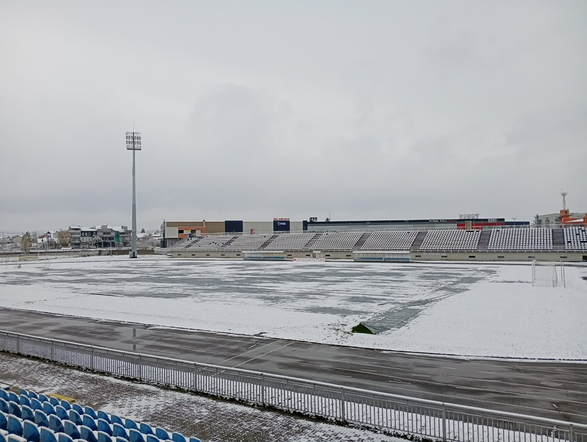 Snijeg ne prestaje da pada, uslovi u Prijedoru su loši, odgađa li se utakmica?