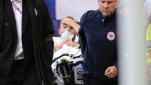 Oštra poruka Asmira Begovića nakon što je Eriksen jučer jedva preživio