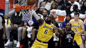 Lakersi se provukli i u produžetku uhvatili play-off!