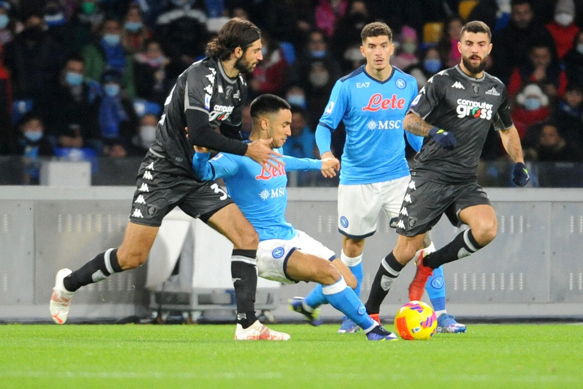 Napoli skočio sebi u stomak i napravio veliku priliku Džeki i Interu