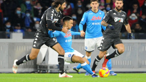 Napoli skočio sebi u stomak i napravio veliku priliku Džeki i Interu