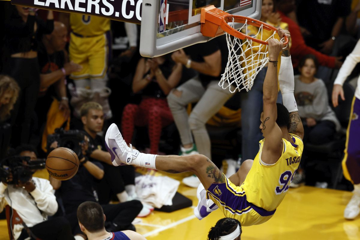 Lakersi napokon slavili, Dončić se poigravao protiv Mađioničara