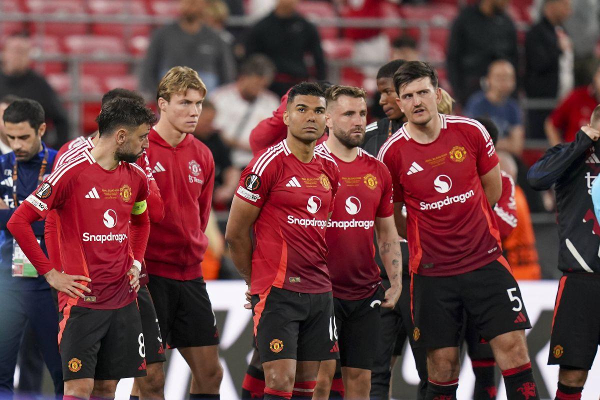 Totalni remont ekipe na Old Traffordu: Samo jedan igrač Manchester Uniteda nije na prodaju Totalni remont ekipe na Old Traffordu: Samo jedan igrač Manchester Uniteda nije na prodaju