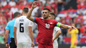 Nastavlja se srpska bruka: Dušan Tadić se žestokim saopštenjem za javnost oprostio od dresa Srbije!