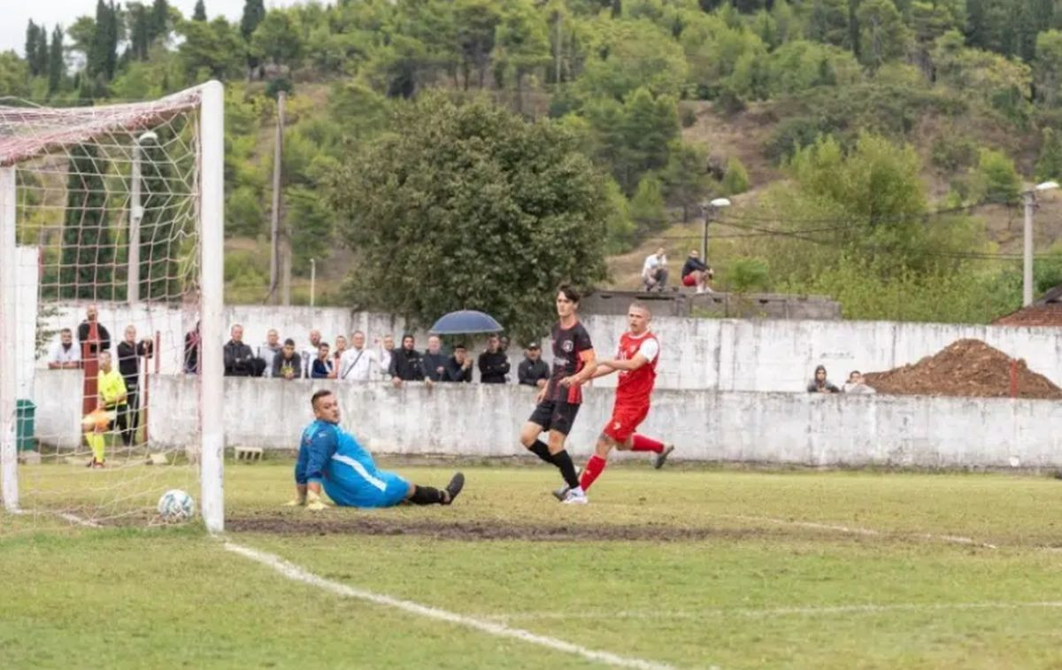 Ovo ima samo na Balkanu: Primili 39 pogodaka na utakmici, a nose snažno i veliko ime Ovo ima samo na Balkanu: Primili 39 pogodaka na utakmici, a nose snažno i veliko ime