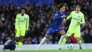 Golijada na Stamford Bridgeu, Fiorentina se mučila protiv prvaka Velsa