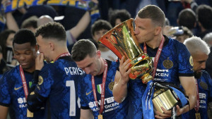 Džeko osvojio osmi trofej u karijeri, ali drugoj bh. legendi će vjerovatno zauvijek gledati u leđa