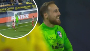 Oblak postigao nevjerovatan autogol, pa se smijao sam sebi